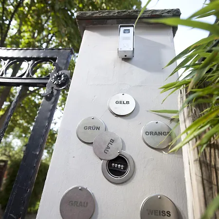 Altstadt Gaestehaus Pensionat 3*